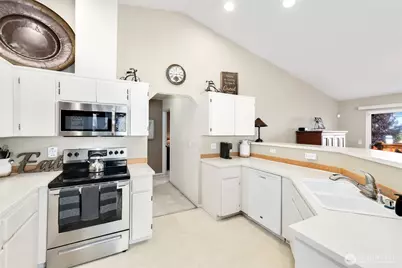 8701 198th Street E, Spanaway, WA 98387 - Photo 7