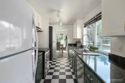 1930 Fir Woods Place, Oak Harbor, WA 98277 - Photo 11