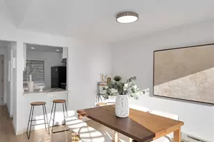 10218 NE 16th St, Bellevue, WA 98004 - Photo 9