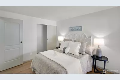 10218 NE 16th Street #Q-7, Bellevue, WA 98004 - Photo 23