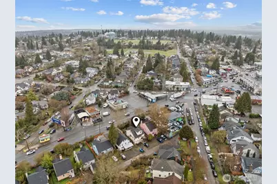 7842 Lake City Way NE, Seattle, WA 98115 - Photo 5