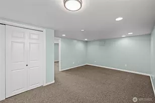 7842 Lake City Way NE, Seattle, WA 98115 - Photo 27