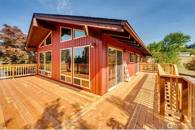 1415 Cloverdale Road, Kalama, WA 98625 - Photo 1