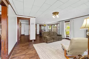 618 W Maple St, Centralia, WA 98531 - Photo 3