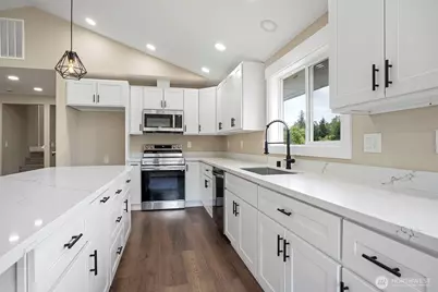 7804 280th Street S, Roy, WA 98580 - Photo 9