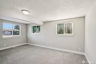 10214 NW 11th Ave, Vancouver, WA 98685 - Photo 13