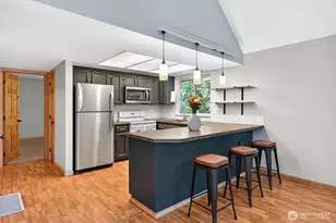 196 Sudden Valley Dr, Bellingham, WA 98229 - Photo 5