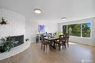 12455 SE 26th Pl, Bellevue, WA 98005 - Photo 17