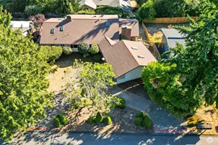 12455 SE 26th Pl, Bellevue, WA 98005 - Photo 7