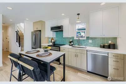 5715 35th Avenue NE, Seattle, WA 98105 - Photo 7