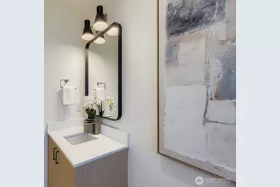 5715 35th Avenue NE, Seattle, WA 98105 - Photo 11