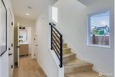 5715 35th Avenue NE, Seattle, WA 98105 - Photo 23