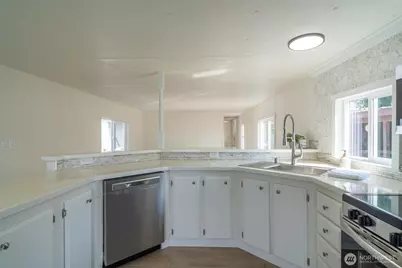 1908 W Marina Drive #9, Moses Lake, WA 98837 - Photo 15