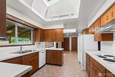 6201 117th Street Ct E, Puyallup, WA 98373 - Photo 7