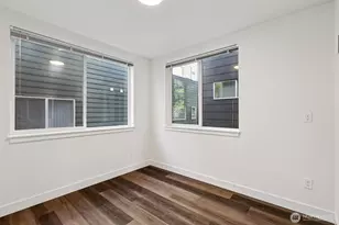 5259 Brooklyn Ave NE, Seattle, WA 98105 - Photo 13