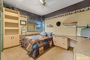 3829 E Lake Sammamish Shore Ln SE, Sammamish, WA 98075 - Photo 23