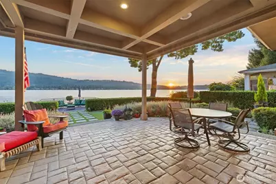 3829 E Lake Sammamish Shore Lane SE, Sammamish, WA 98075 - Photo 3