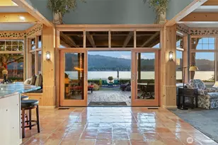 3829 E Lake Sammamish Shore Ln SE, Sammamish, WA 98075 - Photo 11