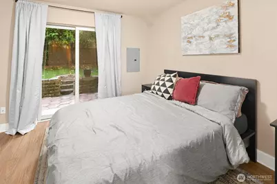 3224 21st Avenue W #B, Seattle, WA 98199 - Photo 11