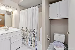 654 Malibu Dr SE, Lacey, WA 98503 - Photo 17