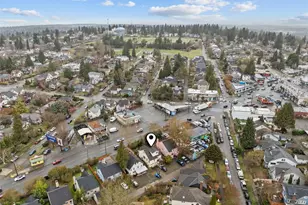 7842 Lake City Way NE, Seattle, WA 98115 - Photo 5