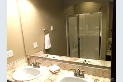 7842 Lake City Way NE, Seattle, WA 98115 - Photo 13