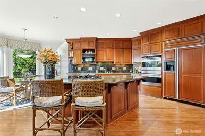 6105 155th Avenue SE, Bellevue, WA 98006 - Photo 11