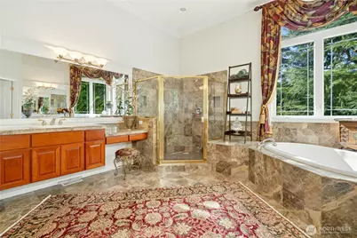 6105 155th Avenue SE, Bellevue, WA 98006 - Photo 19