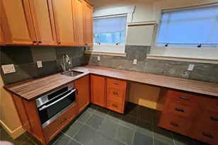 9380 Ferncliff Ave NE, Bainbridge Island, WA 98110 - Photo 19