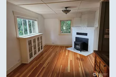 9380 Ferncliff Avenue NE, Bainbridge Island, WA 98110 - Photo 5