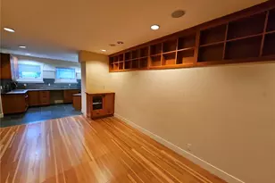 9380 Ferncliff Ave NE, Bainbridge Island, WA 98110 - Photo 19