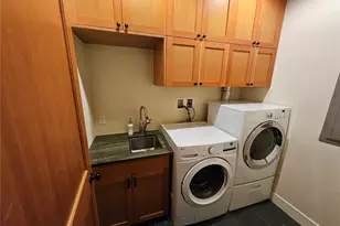 9380 Ferncliff Ave NE, Bainbridge Island, WA 98110 - Photo 15