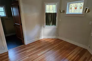 9380 Ferncliff Ave NE, Bainbridge Island, WA 98110 - Photo 11