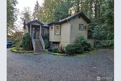 9380 Ferncliff Avenue NE, Bainbridge Island, WA 98110 - Photo 1