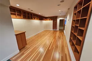 9380 Ferncliff Ave NE, Bainbridge Island, WA 98110 - Photo 15