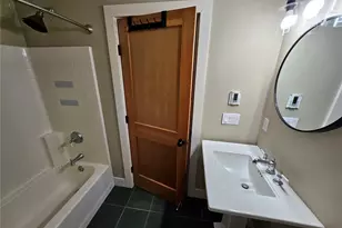 9380 Ferncliff Ave NE, Bainbridge Island, WA 98110 - Photo 11