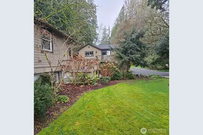 9380 Ferncliff Avenue NE, Bainbridge Island, WA 98110 - Photo 35