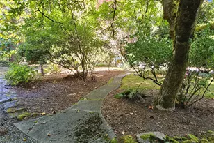 9380 Ferncliff Ave NE, Bainbridge Island, WA 98110 - Photo 35