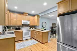17928 NE 90th St, Redmond, WA 98052 - Photo 15