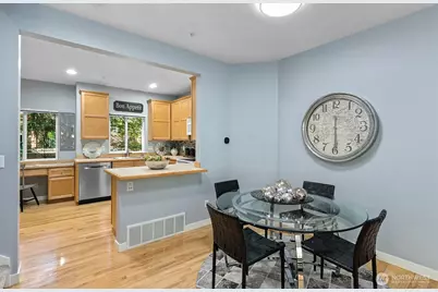 17928 NE 90th Street, Redmond, WA 98052 - Photo 9