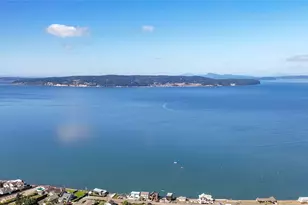 1015 Aqua Vista Ln, Camano Island, WA 98282 - Photo 3