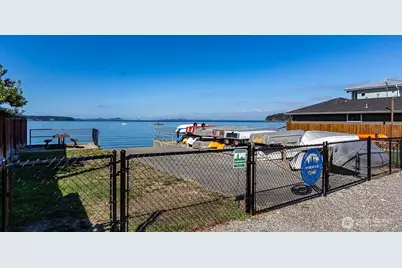 1015 Aqua Vista Lane, Camano Island, WA 98282 - Photo 3