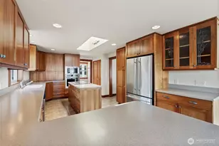 1015 Aqua Vista Ln, Camano Island, WA 98282 - Photo 15