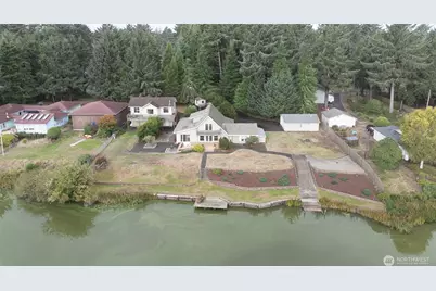 184 Bass Avenue NE, Ocean Shores, WA 98569 - Photo 39