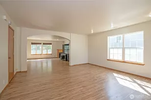 11220 212th St E, Graham, WA 98338 - Photo 5