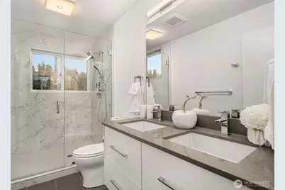 5114 24th Avenue NE, Seattle, WA 98105 - Photo 13