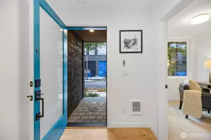 2110 1st Ave N, Seattle, WA 98109 - Photo 3