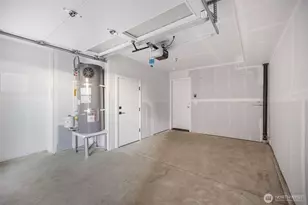 2110 1st Ave N, Seattle, WA 98109 - Photo 29