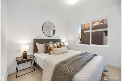 2108 1st Avenue N, Seattle, WA 98109 - Photo 17