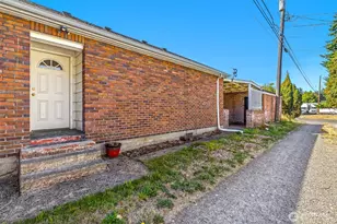 517 S Division Ln, Tacoma, WA 98418 - Photo 27